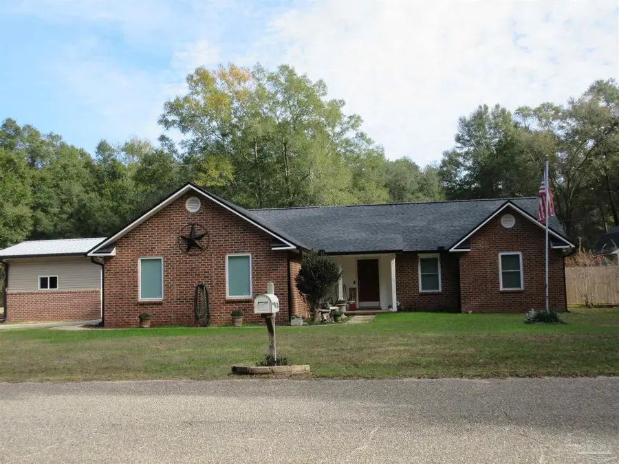 6728 Tyler Dr, Milton, FL 32570 - #2