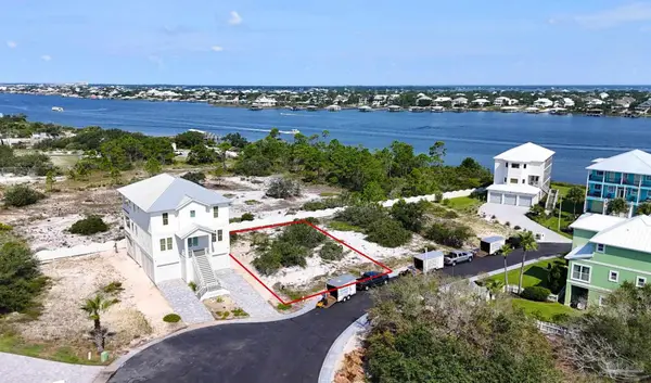 337 Gulfview Ln, Pensacola, FL 32507