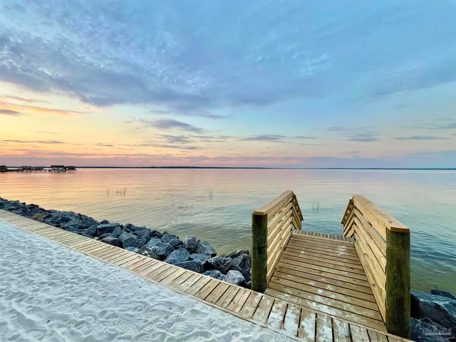 16070 Innerarity Pt Rd, Pensacola, FL 32507 - Image #2