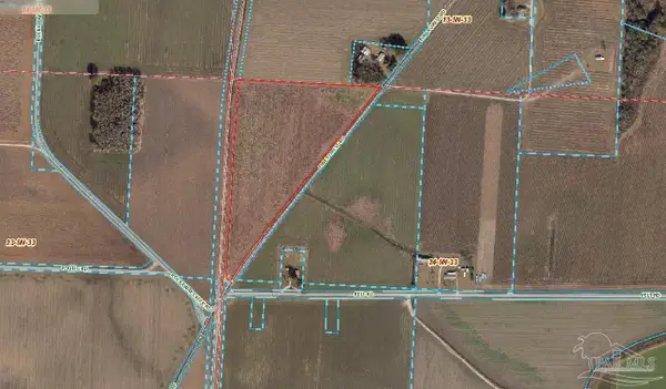 6000 Pine Forest Rd, Walnut Hill, FL 32568