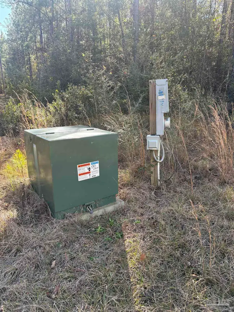 10485 Wiggins Grove Rd, Jay, FL 32565 - Image #2