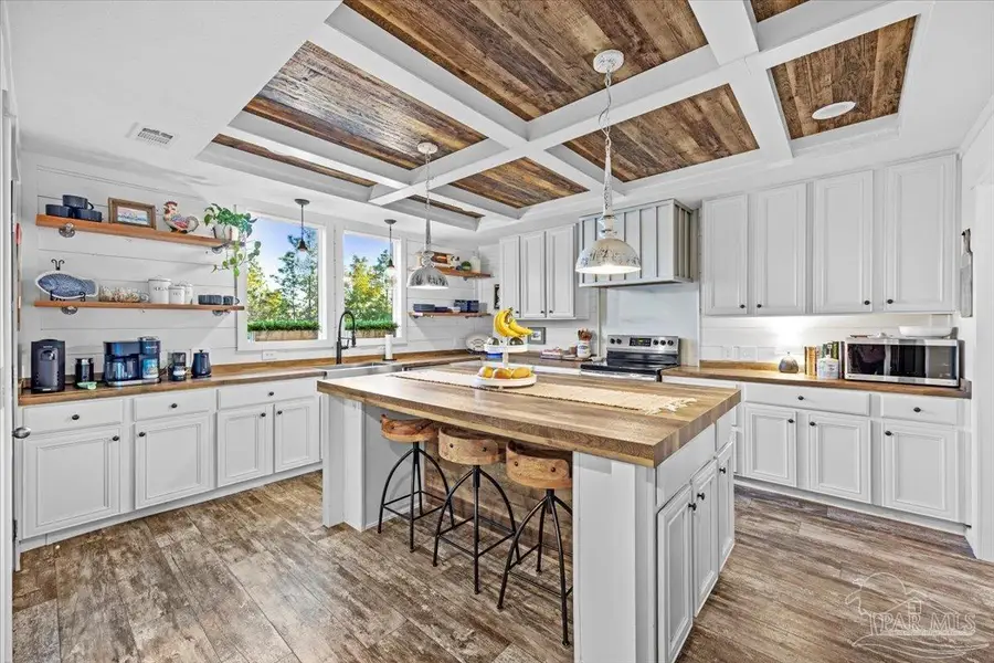 5900 Riverchase Rd, Milton, FL 32583 - Image #2