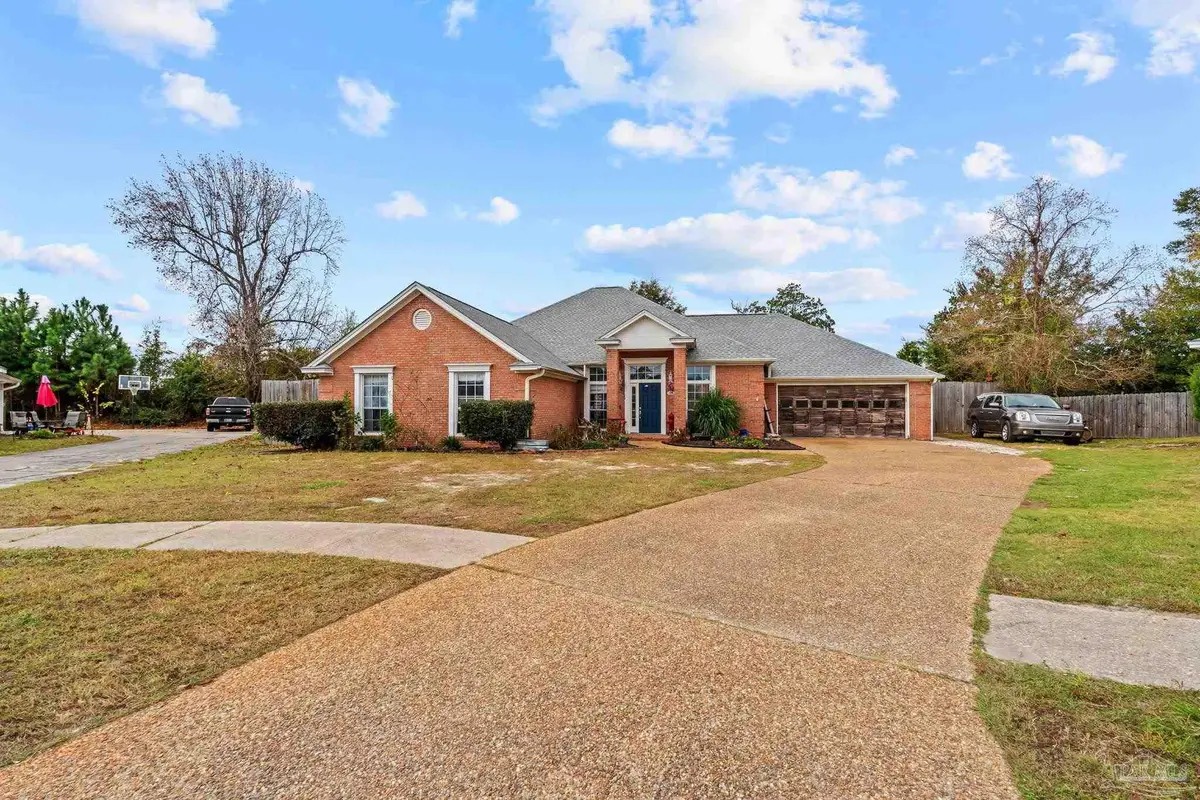 106 Hillview Cir, Panama City, FL 32405 - Image #1