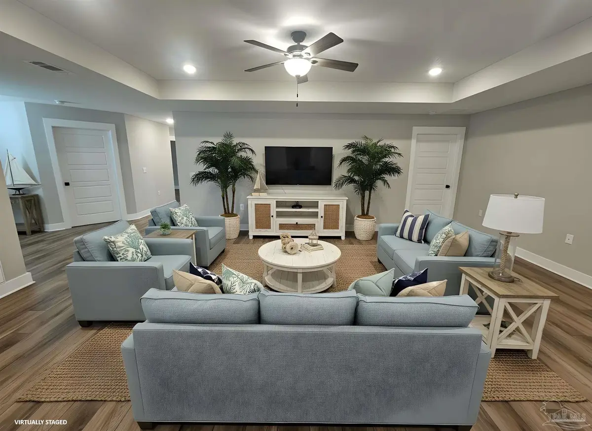 3123 Lynn Dr, Navarre, FL 32566 - #1