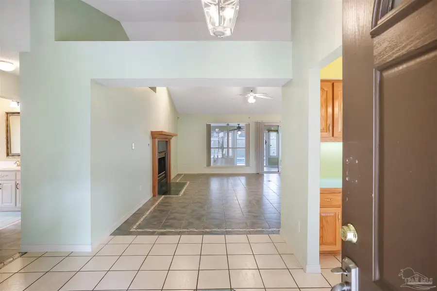 2300 Caddy Shack Ln, Pensacola, FL 32526 - Image #3