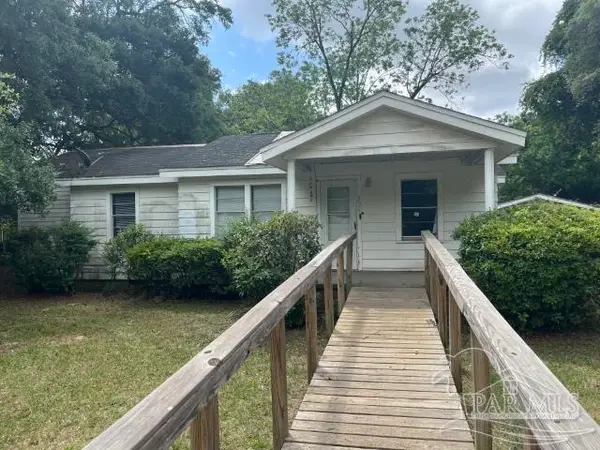 529 Selina St, Pensacola, FL 32503