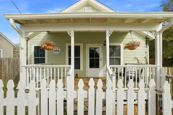 402 Front St, Century, FL 32535