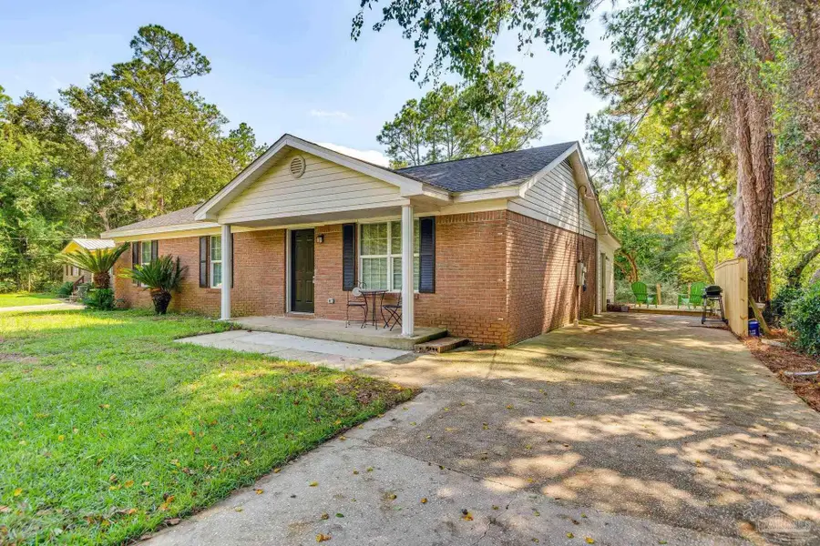 5811 Gabezo St, Milton, FL 32583 - Image #2