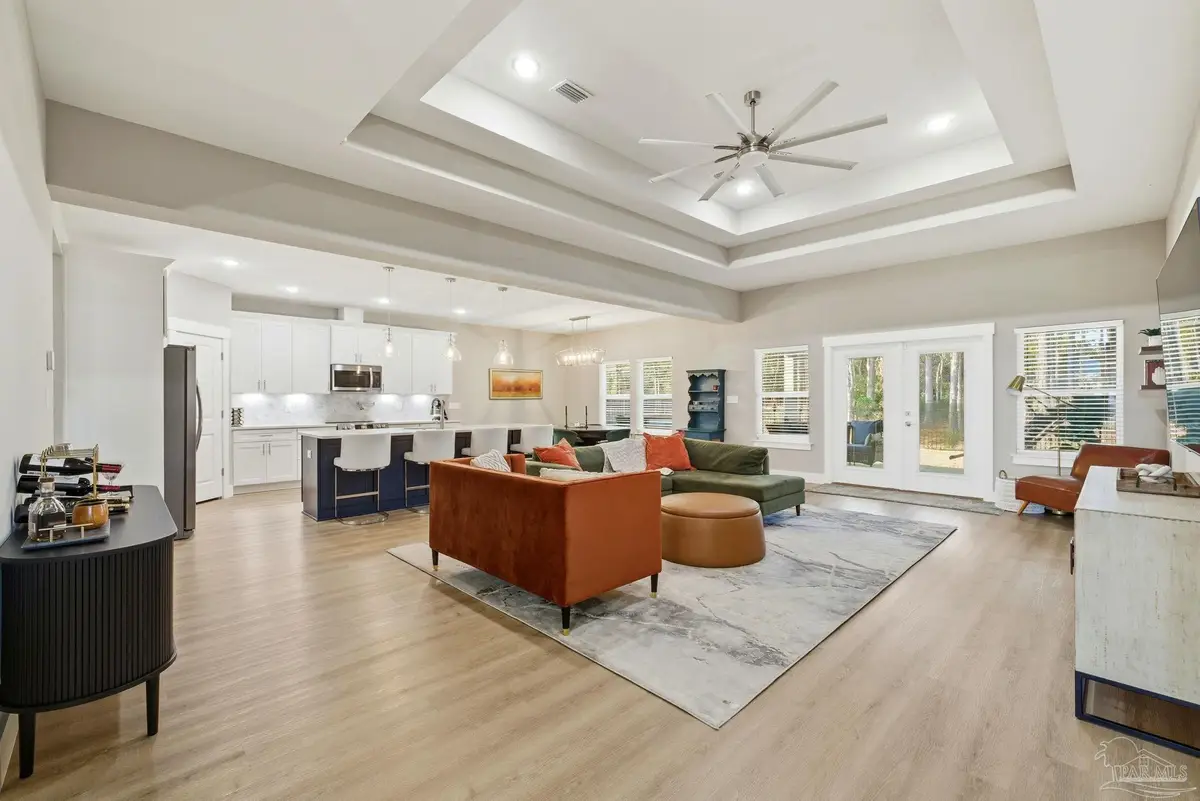 5530 Chenier Dr, Gulf Breeze, FL 32563 - #1