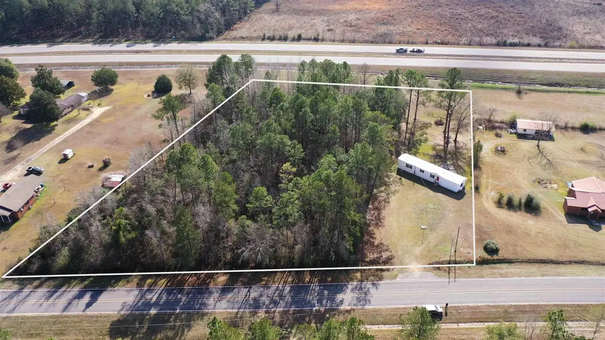 818 Twin Bridges Rd, Flomaton, AL 36441 - Image #1