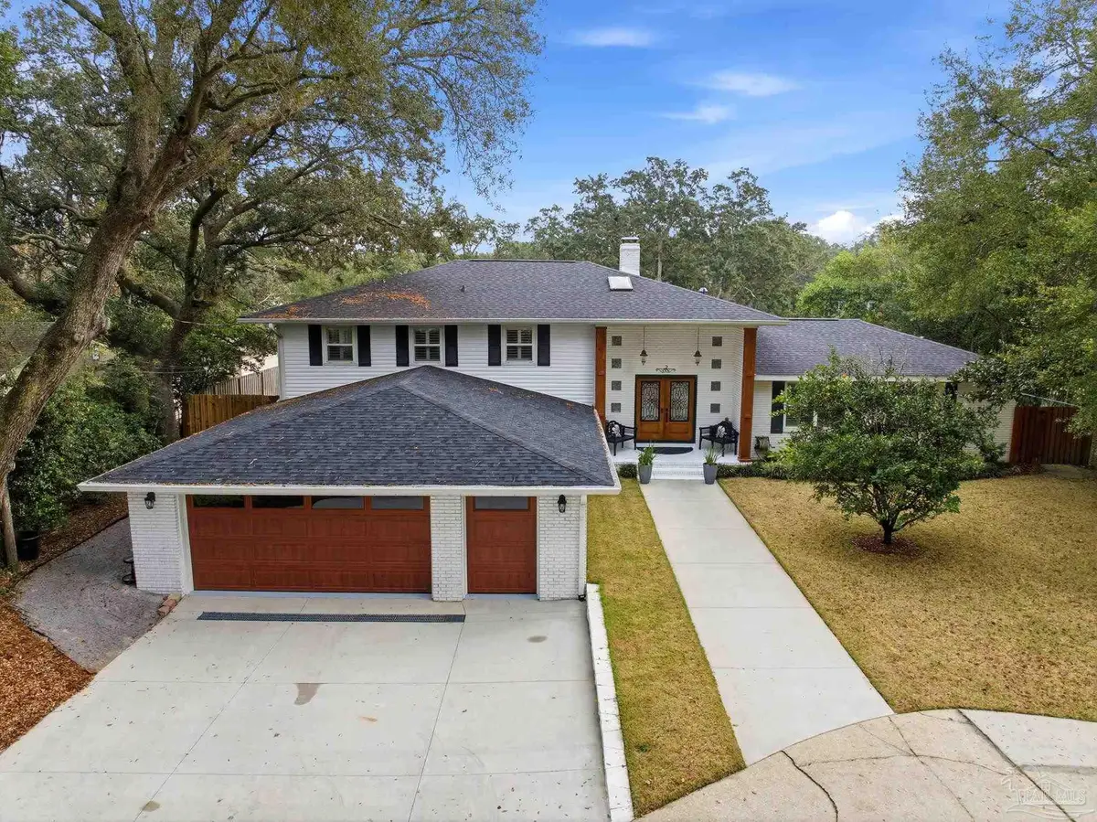 2 Highpoint Dr, Gulf Breeze, FL 32561 - Image #1