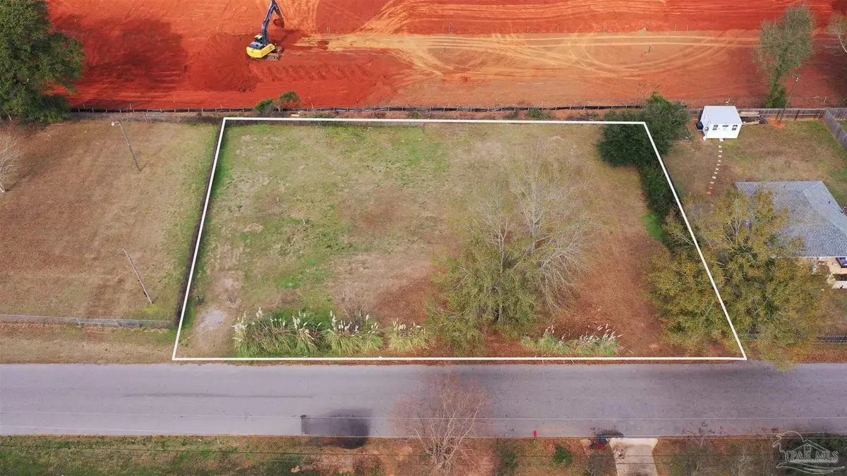 4016 Mccutchin Dr, Jay, FL 32565 - Image #1