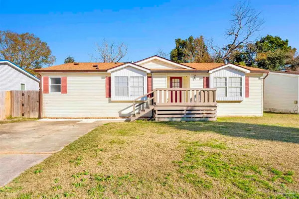 5506 Barefoot Blvd, Pensacola, FL 32526