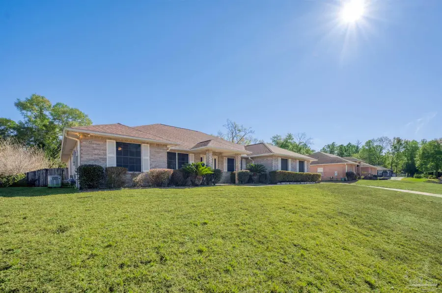 3002 Ashbury Ln, Cantonment, FL 32533 - Image #3