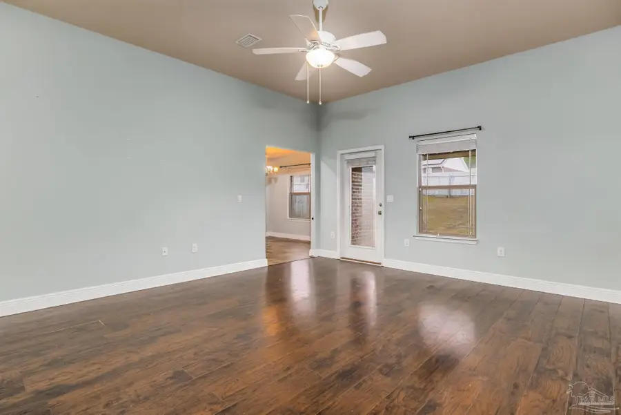 5566 Maggie Rose Cir, Milton, FL 32570 - Image #3