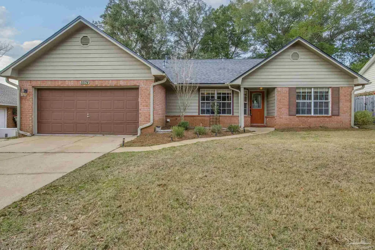 5574 Shadow Grove Blvd, Pensacola, FL 32526 - Image #1