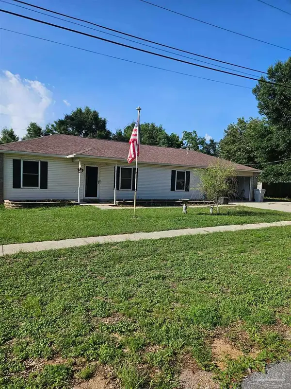 3661 Burton Cir, Navarre, FL 32566