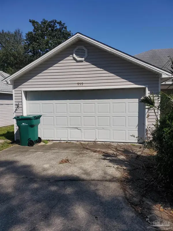 959 Tray Dr, Ft Walton Beach, FL 32547
