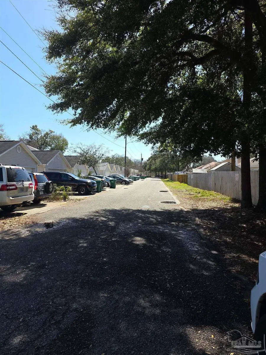 959 Tray Dr, Fort Walton Beach, FL 32547 - #2