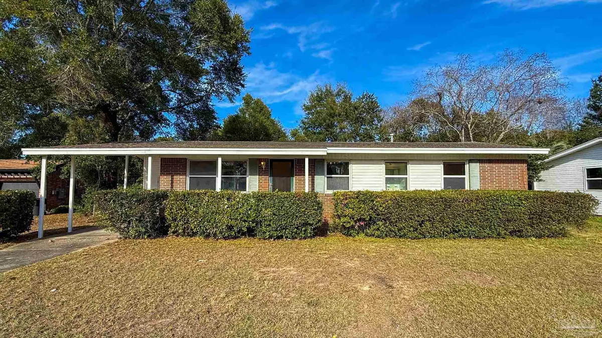 3710 Forest Glen Dr, Pensacola, FL 32504 - Image #1