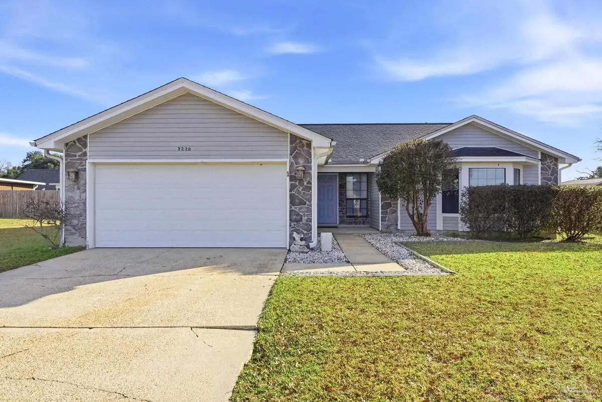 3228 Copper Ridge Cir, Cantonment, FL 32533 - Image #1