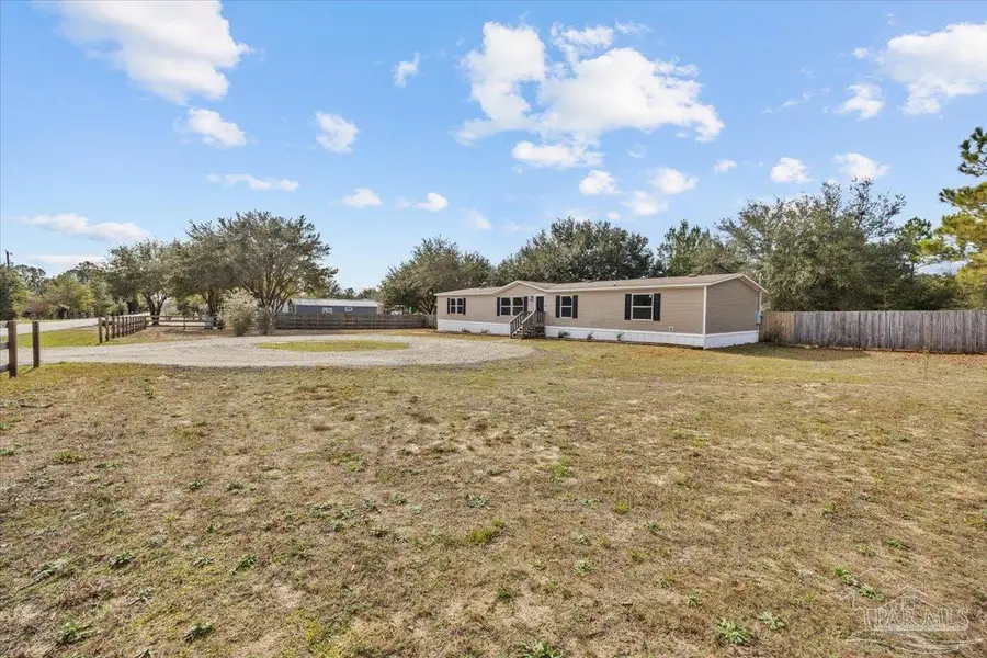 4891 Blue Ribbon Dr, Milton, FL 32583 - Image #3