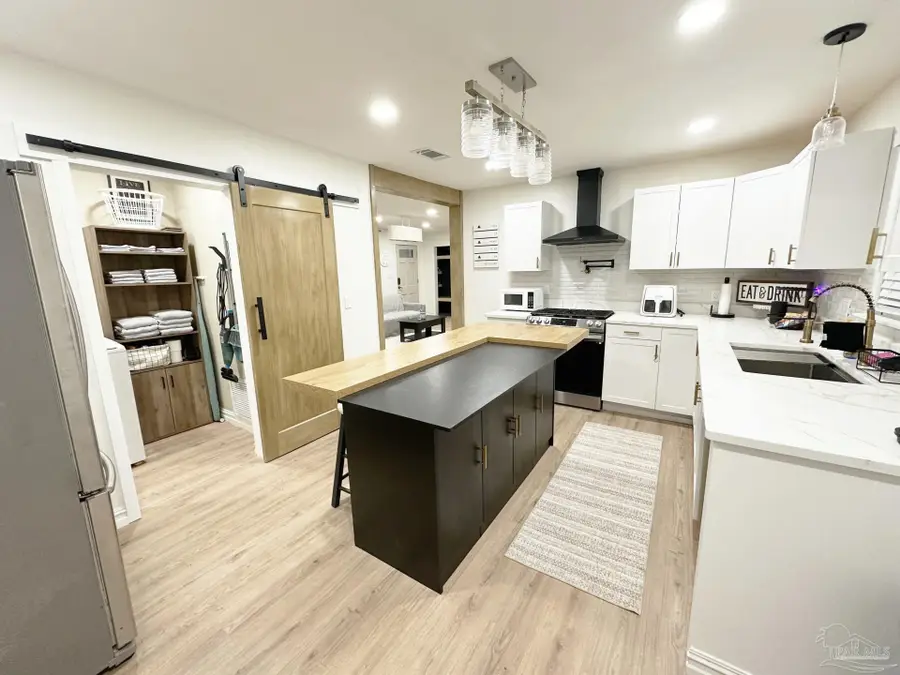 2100 N Spring St, Pensacola, FL 32501 - Image #3