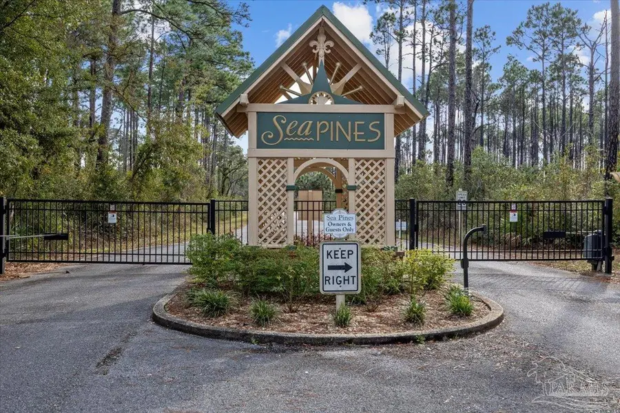 1101 Oyster Bay Dr, Milton, FL 32583 - Image #2