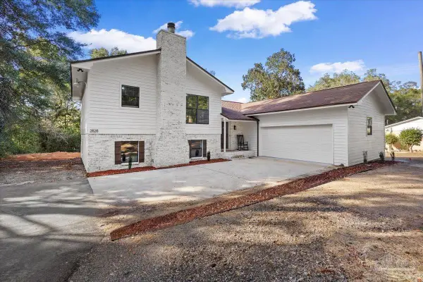 2828 Mandeville Ln, Pensacola, FL 32526