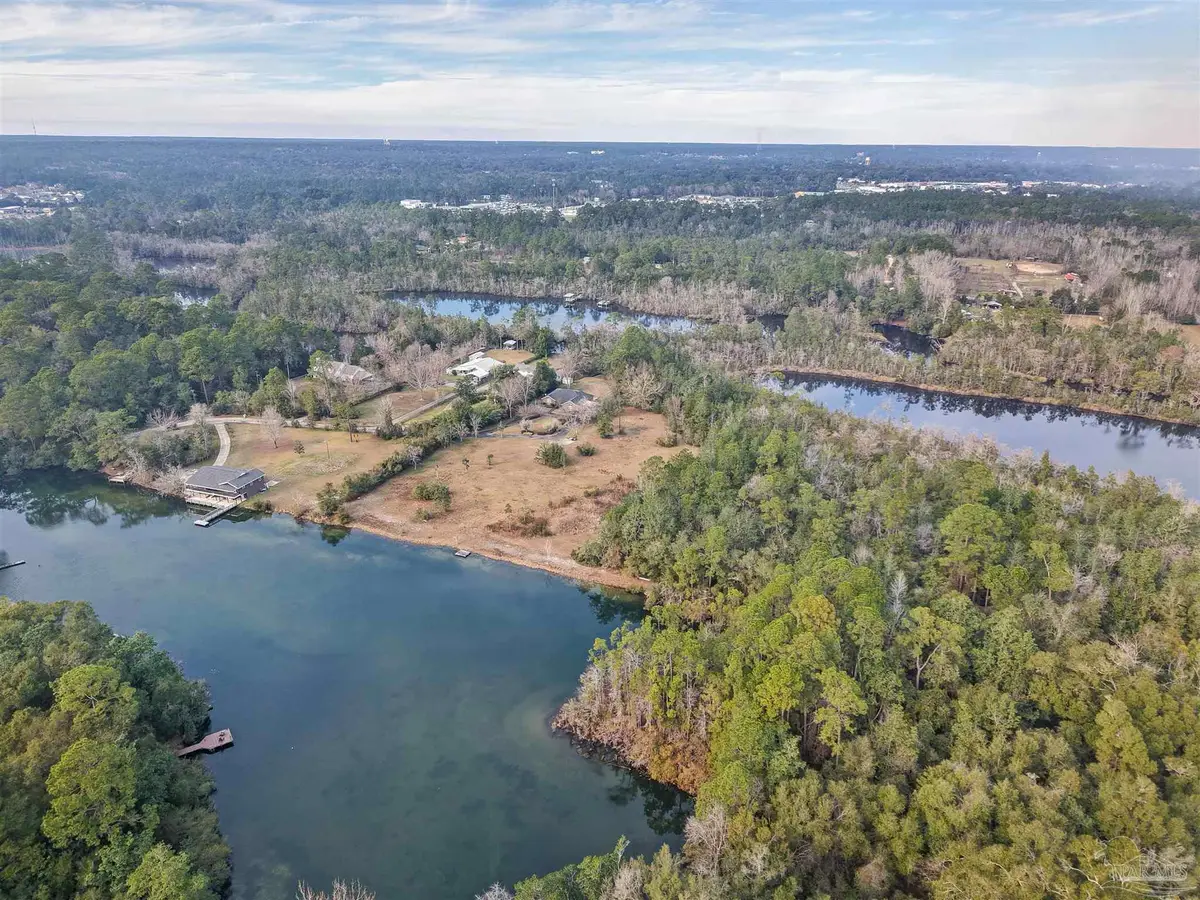 4621 Riley Rd, Milton, FL 32583 - Image #1