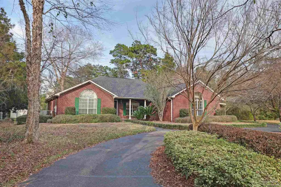 4621 Riley Rd, Milton, FL 32583 - Image #2