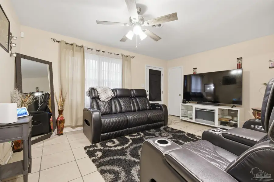 6351 Judkins Dr, Pensacola, FL 32504 - Image #2