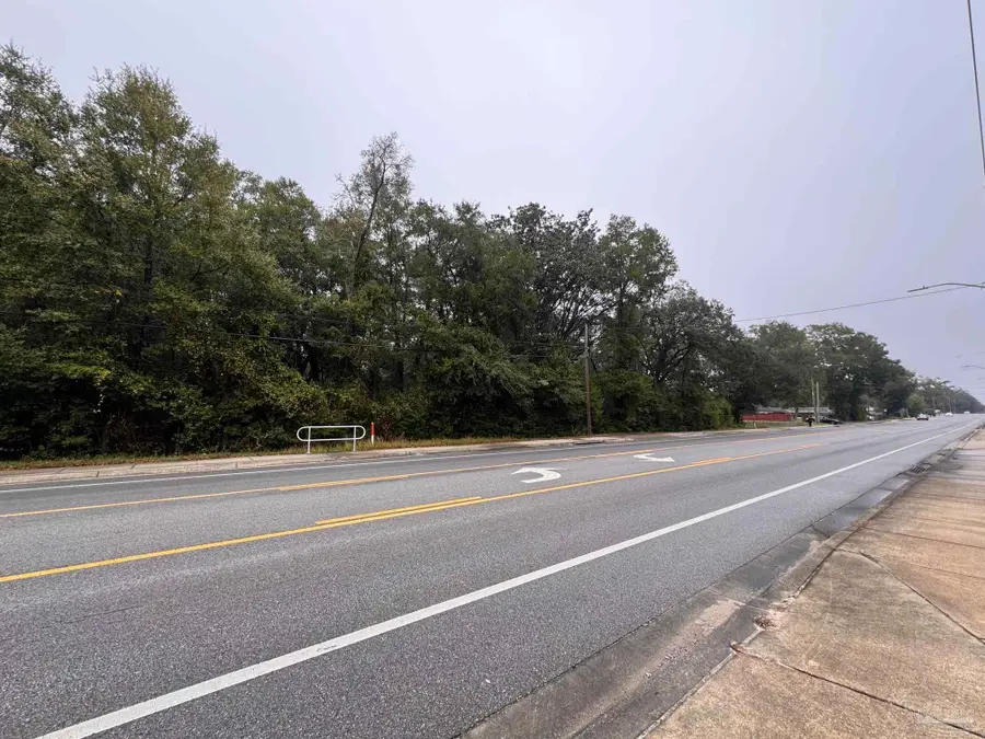 2800 Blk E Olive Rd, Pensacola, FL 32514 - Image #3