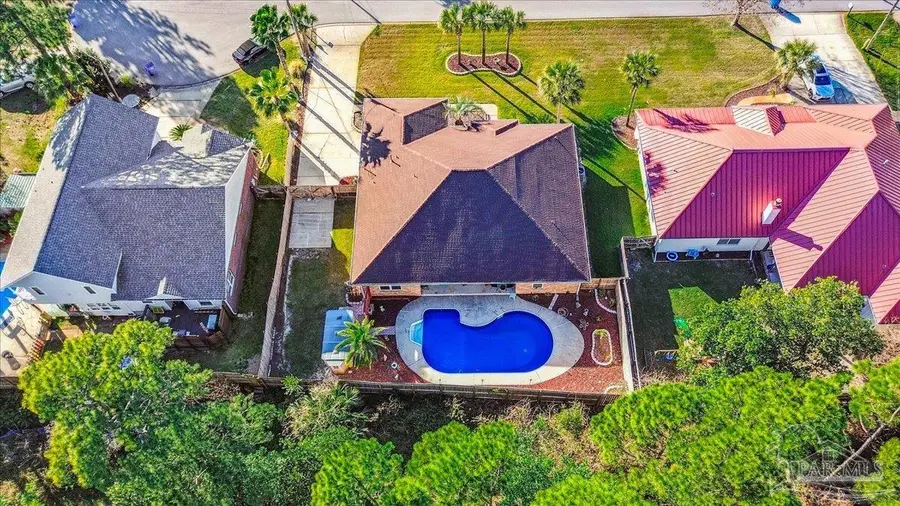 1000 Coronado Ct, Gulf Breeze, FL 32563 - Image #2