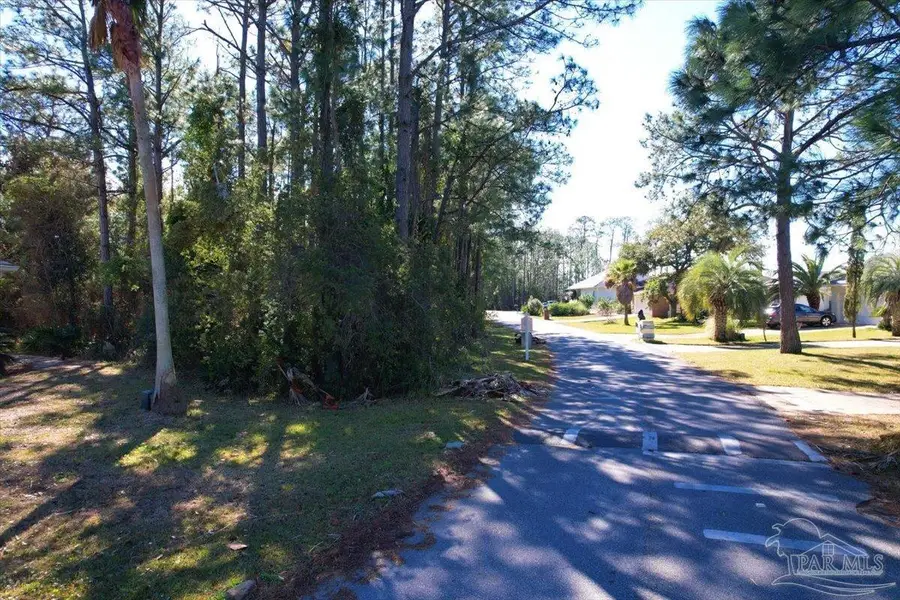 5433 North Shore Rd, Pensacola, FL 32507 - Image #3