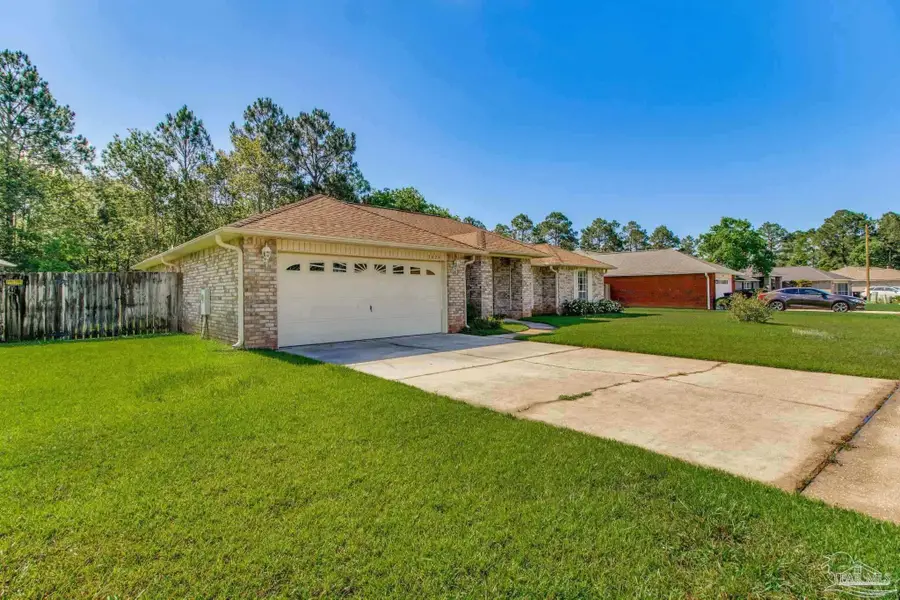 3424 Esplanade Dr, Pensacola, FL 32506 - Image #2