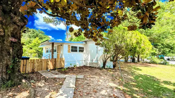 1330 Ridgewood Dr, Lillian, AL 36549