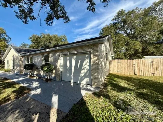 4184 Aqua Vista Dr, Pensacola, FL 32504 - Image #2