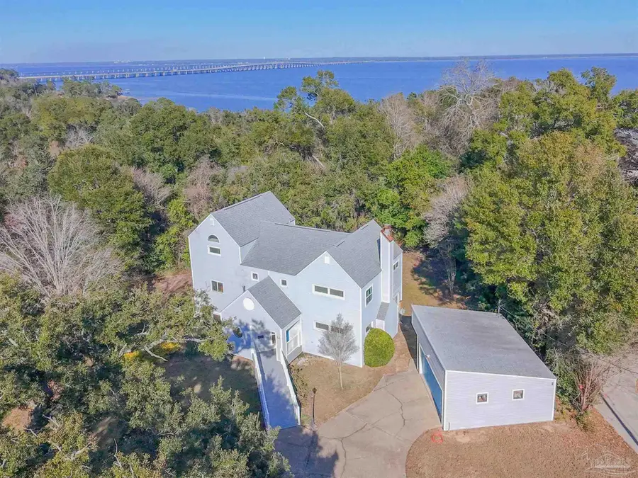 4690 Peacock Dr, Pensacola, FL 32504 - Image #2