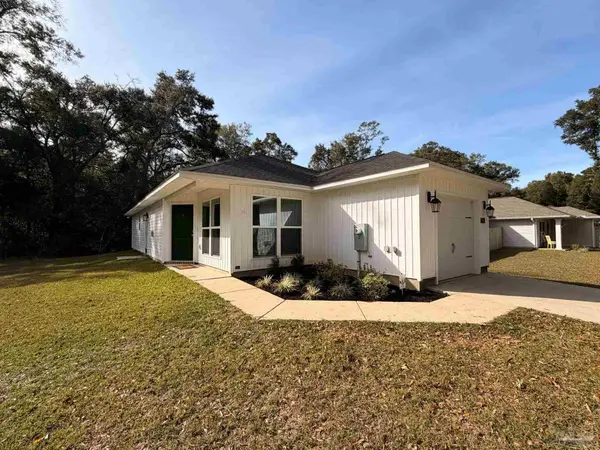 171 Calvert Oaks Dr, Pensacola, FL 32514