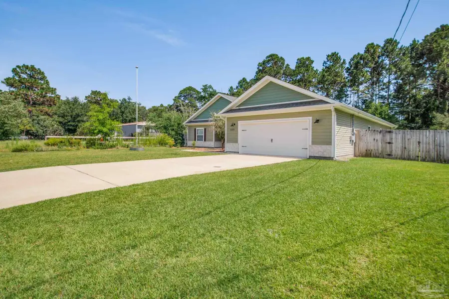 8245 Verano St, Navarre, FL 32566 - Image #3