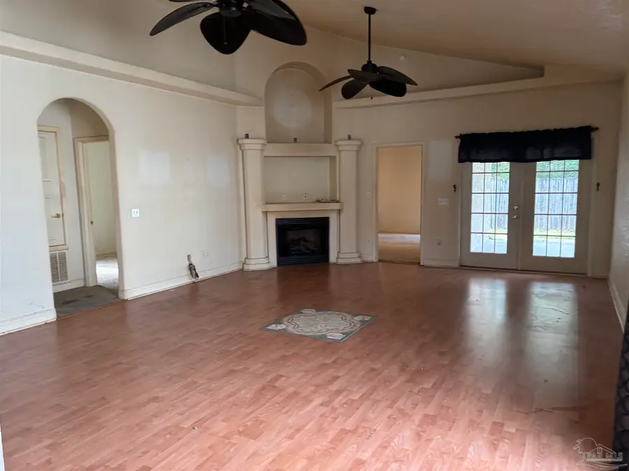 6021 Champion Oaks Dr, Pensacola, FL 32526 - Image #2