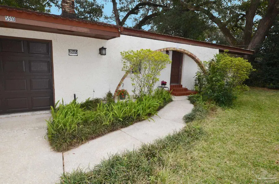 5910 Sarah Dr, Pensacola, FL 32503 - Image #2