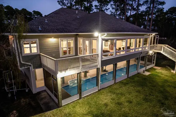 4501 Bayside Dr, Milton, FL 32583