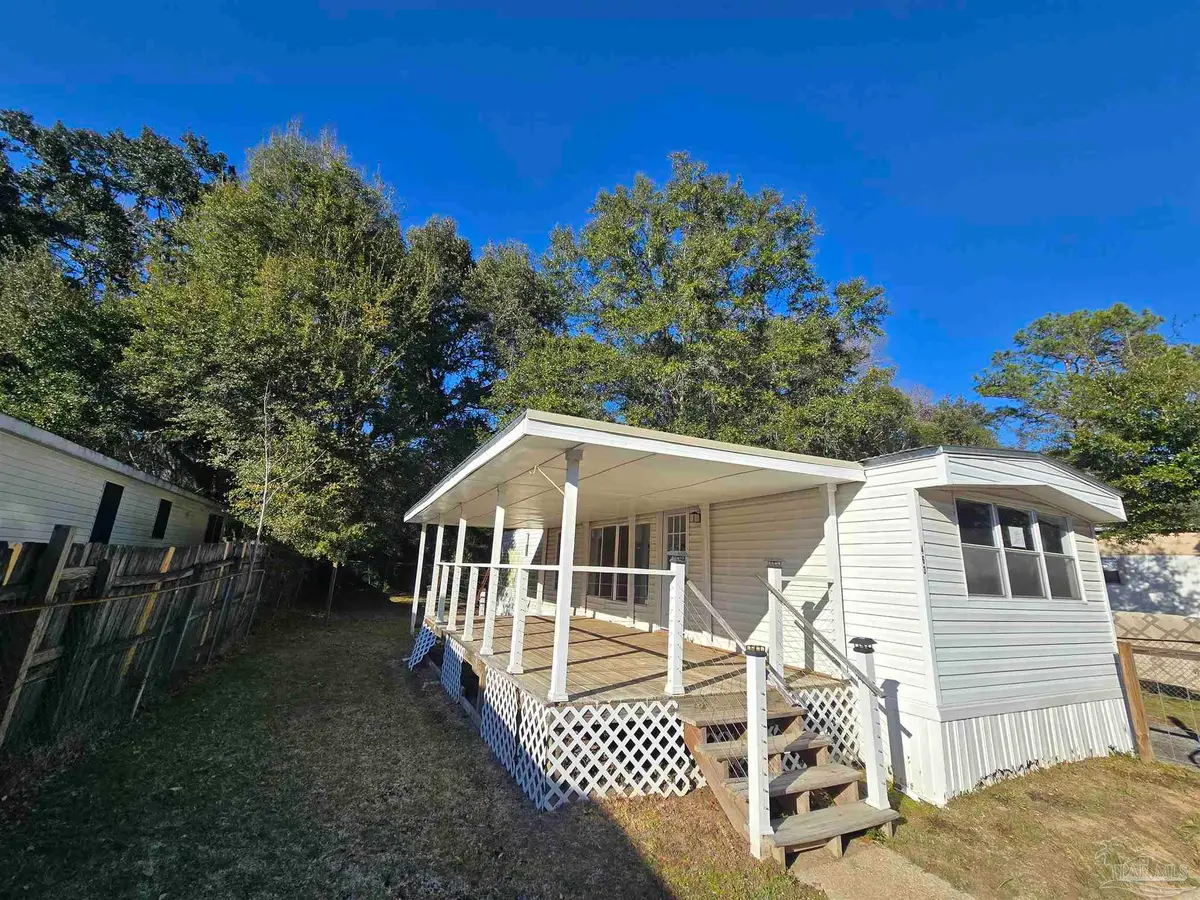 463 Mapleleaf Cir, Pensacola, FL 32514 - Image #1