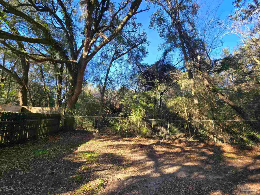 463 Mapleleaf Cir, Pensacola, FL 32514 - Image #2