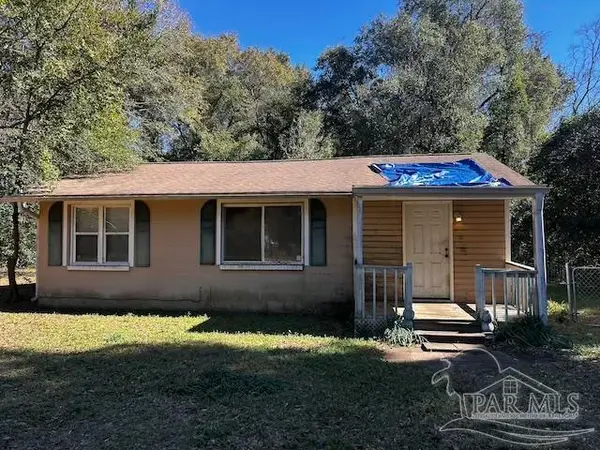 7620 Faith Dr, Pensacola, FL 32534