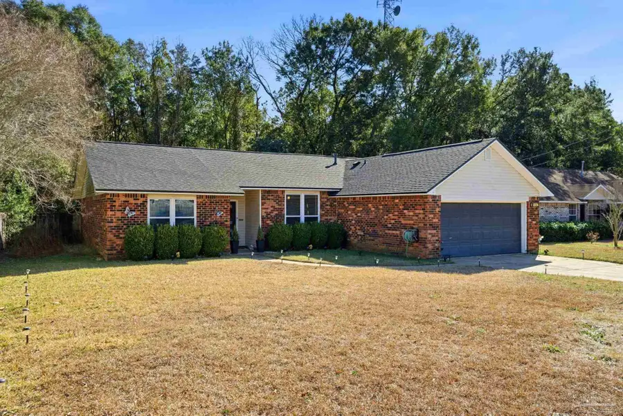 908 Valley Ridge Dr, Pensacola, FL 32514 - Image #2