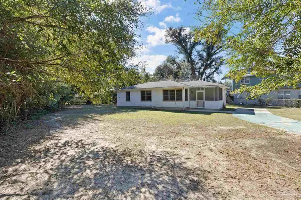 5527 Lynwood Rd, Pensacola, FL 32506