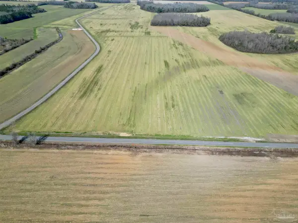 6 Cowpen Creek Rd, Atmore, AL 36502